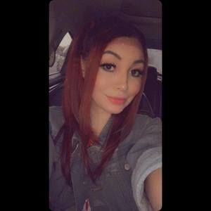 Meet your Posher, Danielle